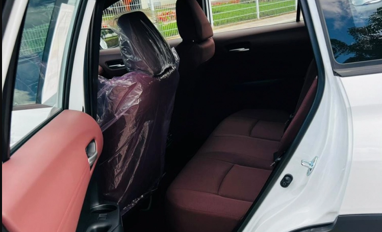 Picture Toyota Corolla Cross 2023-2024 